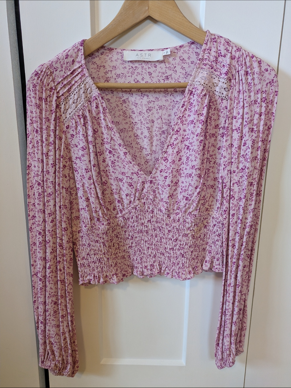 Astr Lavender-Pink Floral Smocked V-Neck Peasant Blouse, Size S